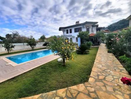 Mugla Dalyan 845 M2 Grundstück 6+ 2 Villen Mit Pool Zum Verkauf