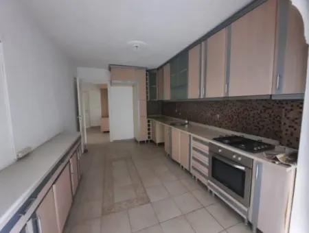 Mugla Dalyan 2 +1 Heizung Geräumige Wohnung Zu Vermieten