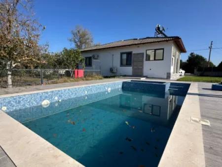 Einstöckiges Haus Mit Freistehendem Pool In Ortacada Zur Langzeitmiete