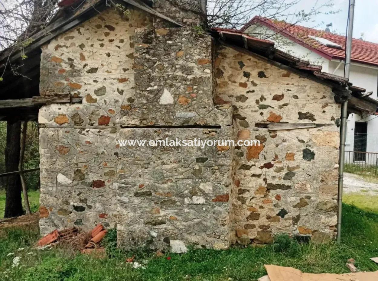 Mugla Köyceğiz In The Village Of Köyceğiz 1026 M2 Detached Land For Sale