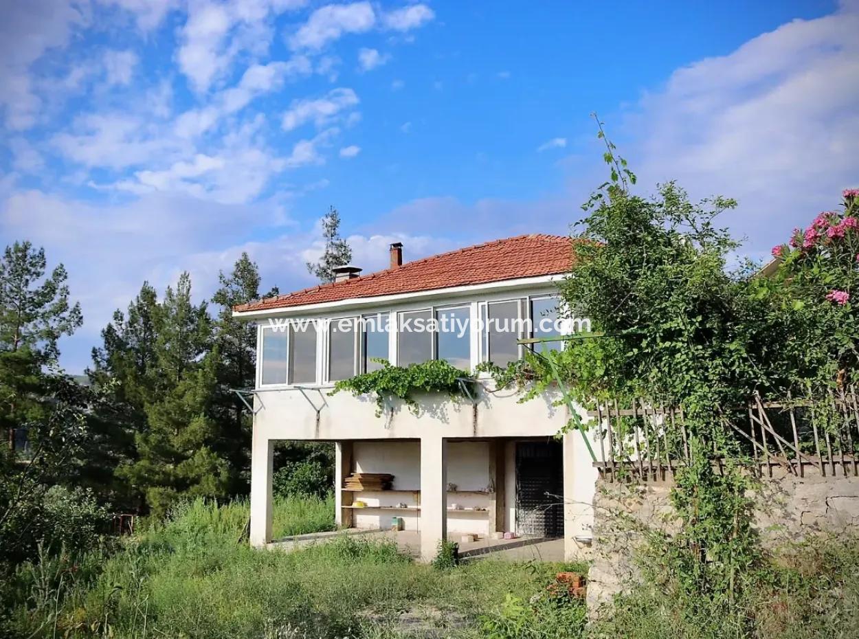 Land With 2 Houses In Denizli Çameli Ericek For Sale