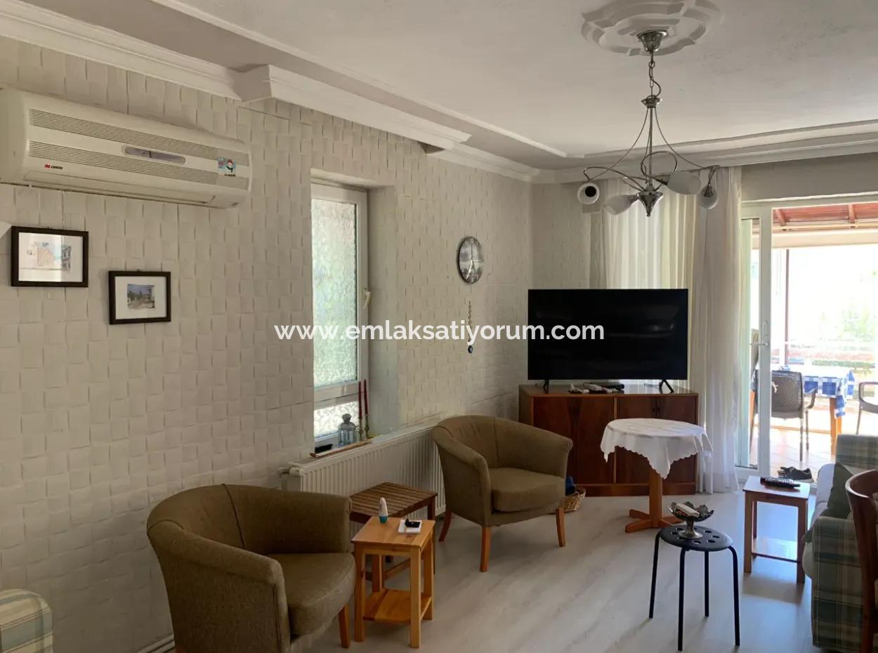 1 Villa With 1 Apartment For Sale In Köyceğiz Ulucami