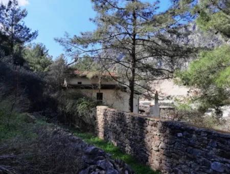 Ruined Stone Village House For Sale In Gökova And Its Land