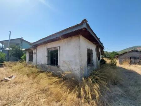 Muğla Ortaca Ekşiliyurt Detached 950 M2 Land Village House And Barn For Sale