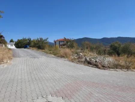 500M2 Land In The Center Of Çameli In Return For A Ready-Made Floor With A Construction License