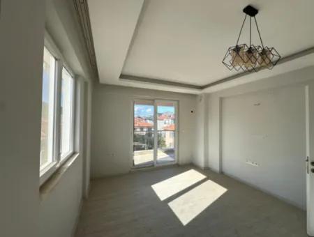 Ortaca Karaburunda 3Rd Floor 2 1 Apartment For Rent