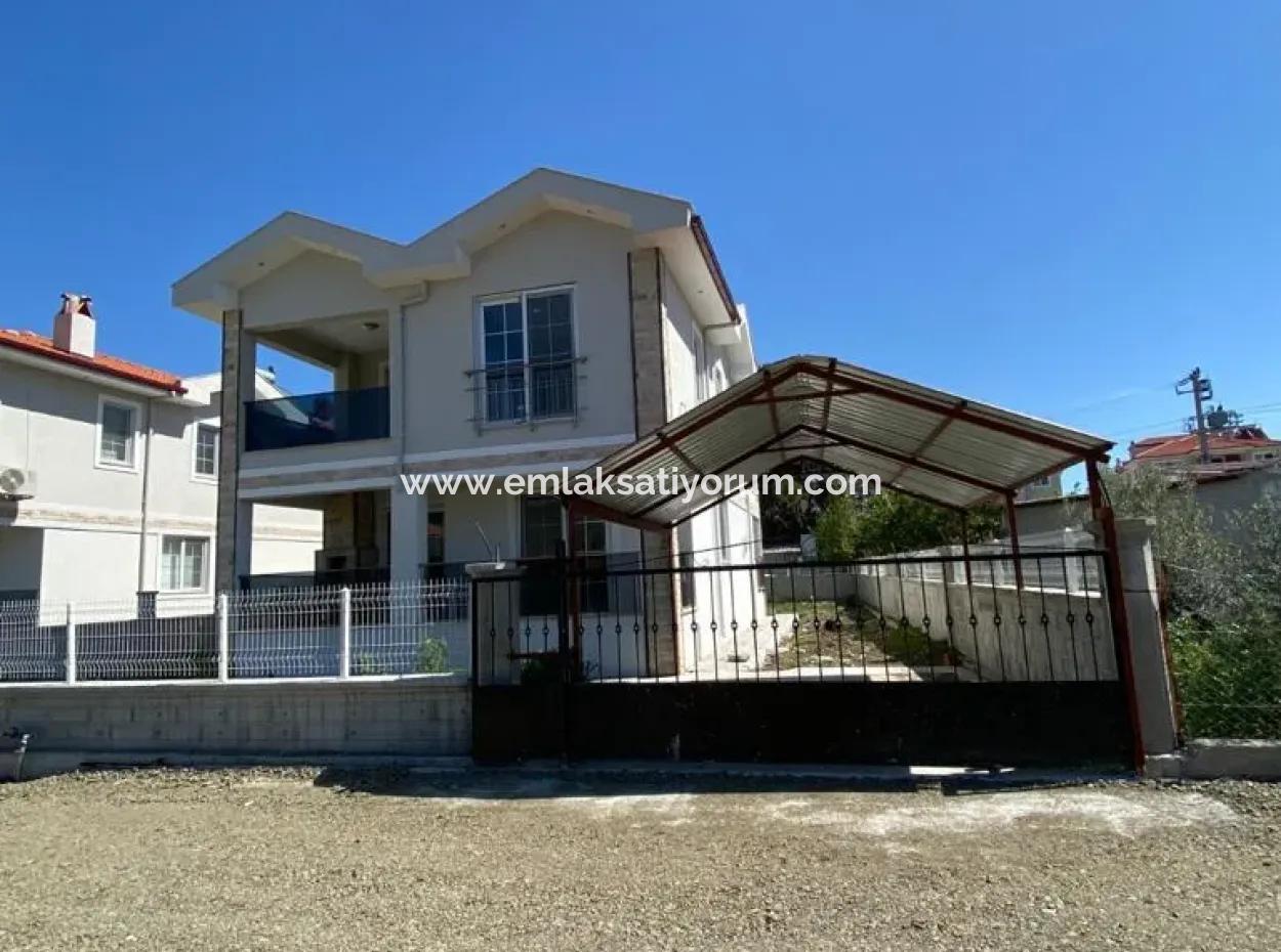 Muğla, Ortaca Cumhuriyet Mah. 400 M2 Arsada 4+1 Villa Satılık