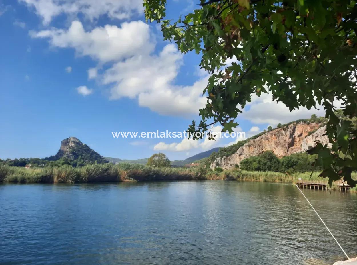 Köyceğiz Çandır Dalyan Kanalına Sıfır 3 000M2 Arazi Satılık