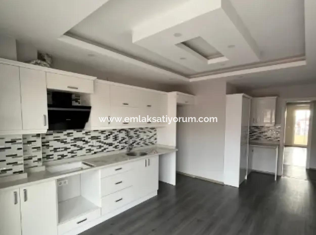 Ortaca Merkezde 140 M2,  3+1 Eşyasız Daire  Kiralık