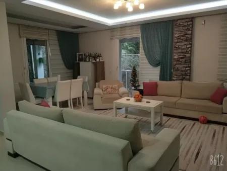 İzmir Bornova Atatürk Mah. 470 M2 Arsa Da 2 Tripleks Villadan Bir Tanesi Satılık