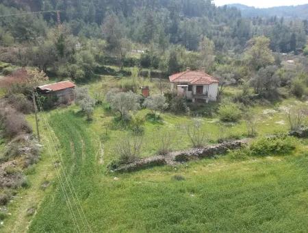 Dalaman Gürleyikte Satılık Taş Köy Evi