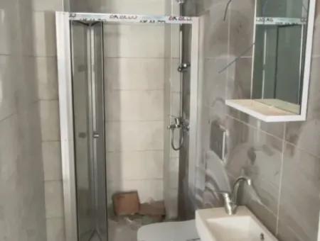 Karaburunda Havuzlu Sitede  2+1 Daire Satılık