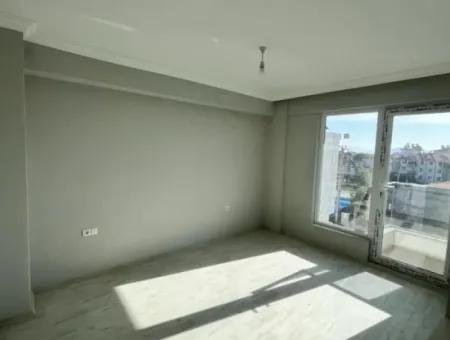 Ortaca Çarşı Merkezde Satılık 3+1 100M2 Daire.