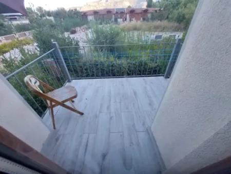 Muğla Dalyanda Kanala Sıfır Yüzme Havuzlu 3+1 Eşyalı Dublex Kiralık