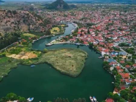 Mugla Dalyan Merkezde 2. Katta 150 M2 Mesken Veya İşyeri Kiralık